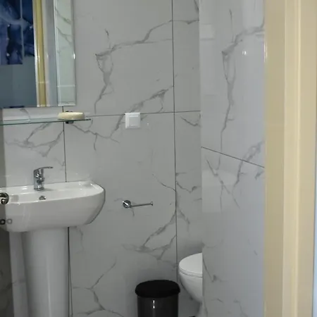 Venice Πανσιόν Λιμενάρια